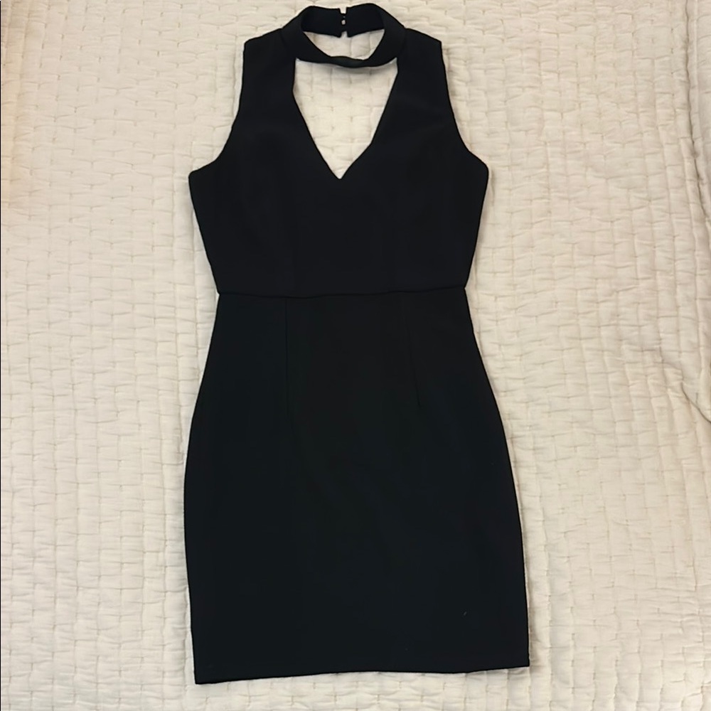 Elegant Black Sleeveless Dress